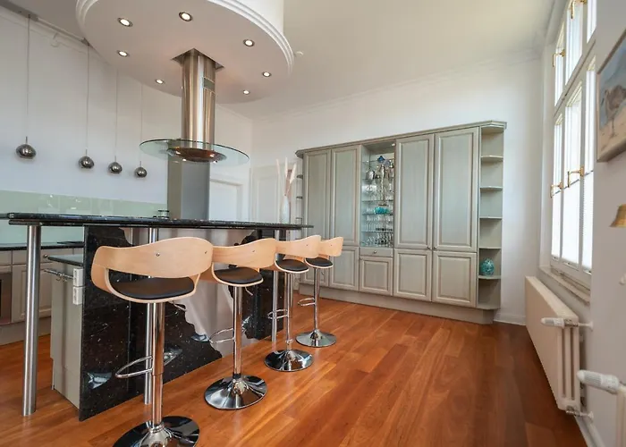 Doctores 03 Beletage * הרינגסדורף